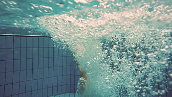 Preview 4 of 4k Pirn Porn - Watch Alla swim naked in the hot pool