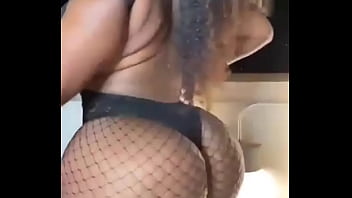 Preview 1 of Xxxxxx Viaeos - BigInstagram model booty