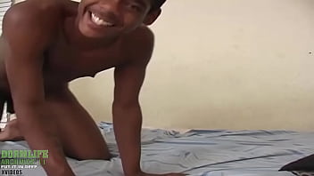 Preview 3 of Tatu Banana - Dorm Life Archives #11 Scene 5 Chill   Devreax DeVega   Smooth