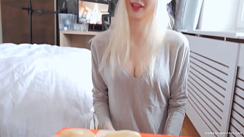 Preview 1 of 3d Hentai Full - Gorgeous blonde gives her boyfriend a special present