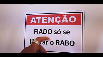 Preview 4 of Bed Sin4 - Eu e meu amigo pirocudo fodemos o novinho safado na piscina