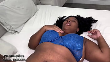 Preview 2 of Xvideo Mp4 Nigro Download - Surra de pica na gordinha novinha Naty Black que gozou muito e bebeu leite dos machos - Nego Black20cm