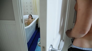 Preview 3 of Ggg Trifft - SPYING ON STEPSISTER ,  JERKING BEHIND THE DOOR