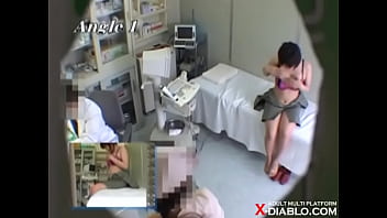Preview 4 of Stepmom Wildsex - レディースクリニック検診隠し撮り No.1 20歳巨乳女子大生サヤカ