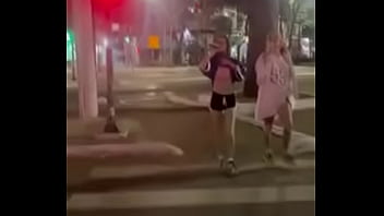 Preview 2 of Chor Shor - Bad Melli e Kyra Sex exibindo seus corpos na Avenida Ipiranga