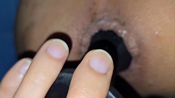 Preview 1 of Bottomless Girls In The Office - Abriendo mi culito con mi plug