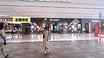 Preview 1 of Monkey Animal Fuck Human Girl - 環遊世界旅行 第一站新加坡（全片在of~