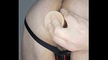 Preview 4 of Backstage Cast Cum - Anus verw&ouml_hnen mit den dildos