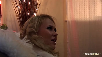 Preview 1 of Orap Porno - One hard dong isn&#039_t enough to please this busty babe anymore