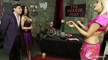 Preview 1 of Sunny Leone X X Com - Blonde hottie gets talked into fucking with a married couple