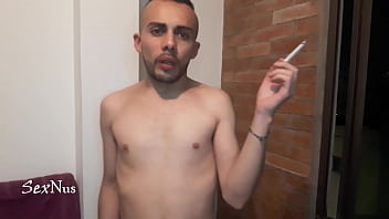 Preview 2 of Hdx Full - Fumando en la habitaci&oacute_n