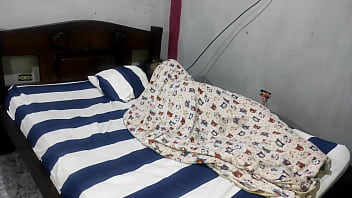 Preview 1 of My Haz - teen de 18 a&ntilde_os entra a mi cuarto para hablar conmigo pero anda muy excitada y se pone a masturbaser delante de mi sabiendo que mis padres estan en casa y nos puede escuchar en cualquier momento