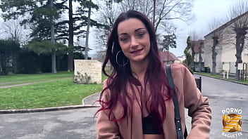 Preview 1 of Xxxcom Xxx Ch00k - Angela,  jolie minette,  toujours en manque de bite