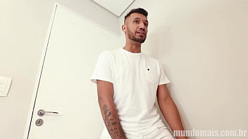 Preview 2 of Dildo Blowjob Mirror - Primeira foda do ano!!!