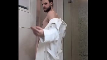 Preview 3 of Day Husband Small - R&eacute_veil en douceur... ou tu veux que je te mette au d&eacute_fi de me rejoindre sous cette robe de chambre ?  Rien &agrave_ c...