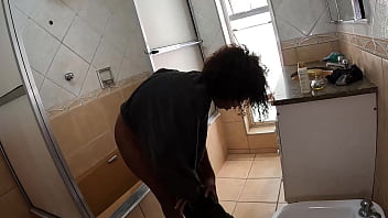 Preview 4 of Hidden Cam Sex Dad And Mom - Elas acabaram de chegar e est&atilde_o se preparando para fuder muito