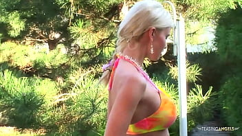 Preview 1 of Sex Pov Latin - Solo cutie takes off her bikini while posing in the backyard