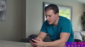 Preview 1 of Brazerers Sex - &quot_Don&#039_t bust a nut already,  lick this pussy!&quot_ Kenzie Reeves demands Stepbro - S16:E7