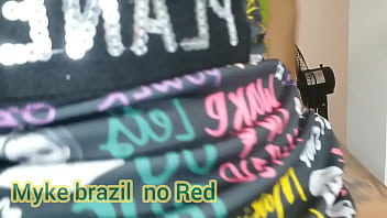 Preview 1 of Husband And Wife Change Partner - Diarista vai na minha casa faser  limpesa    mais ela acaba  dando para  me  bem gostoso  na co zinha  de casa