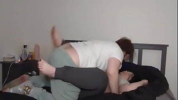 Preview 1 of Rubing Her Pusy - Real Sex: Episode 3