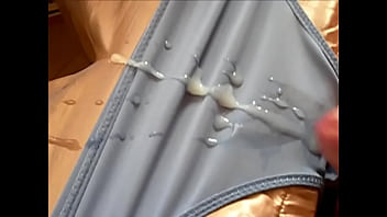Preview 3 of Holloway Piss - Slow motion cumshot 12...  sperma-fetish