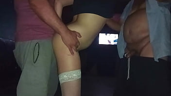 Preview 4 of Alina Lopez Is A Freak - en el video club xxx con un joven y dos ancianos,  hasta que me echaron por filmar :(