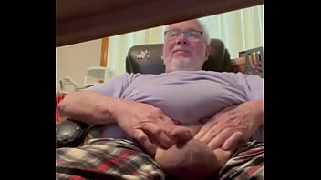 Preview 1 of Fullame Ya - Richard61naked showing tiny dick underdesk