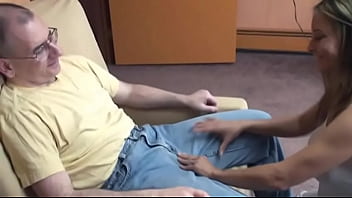 Preview 1 of Vidio Play Xxx Porn - Older guy gets his hard fat dick stroked and sucked at home