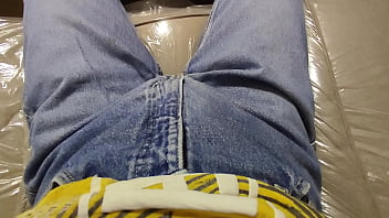 Preview 1 of Jaapn Mif - Peeing on the Sofa