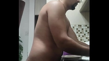Preview 4 of Lick My Assli - MACHO PELADINHO LAVANDO LOU&Ccedil_AS