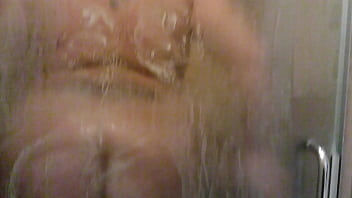 Preview 3 of Raip Xnx Xxx - Showering
