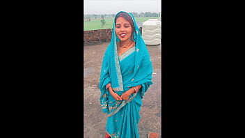 Preview 1 of Momsand Bang - Padosan Bhabhi Ki Garam Chut Par Padosi Ka Lamba Lund