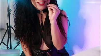 Preview 1 of Milf On Jeans - ⭐ PROBANDO EL FABULOSO DILDO DE PERLAS ESTILO BABO