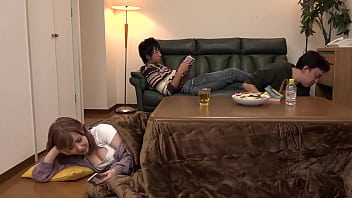 Preview 2 of Lesbian Pussy Kiss - こたつの中の無防備な下半身に我慢できずイタズラ！派手な見た目のくせに周りを気にして声を押し殺し悶えるギャル【パート4】