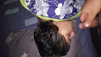 Preview 2 of Japanese Mom Son Uncensored Hd - ENCUENTRO A LA MAMA DE MI AMIGO EN SU HABITACION