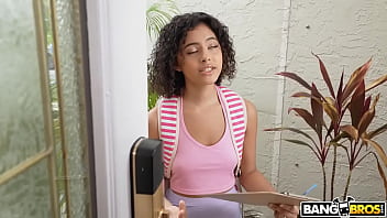 Preview 2 of Anal Ursula - Coochie for a Cookie