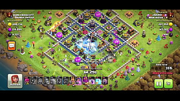 Preview 2 of Sunny Leone Xxxxxxx And Police - Destrozan aldea de CoC