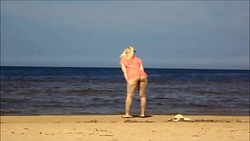 Preview 3 of Bokep Jepang Suster Vs Pasien - Sea and island, relaxing on the beach of a hot blonde