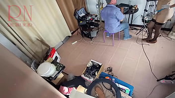 Preview 4 of Sexy Nude Lap Dance Videos - A naked maid is cleaning up in an stupid IT engineer&#039_s office. Real camera in office. Cam 4