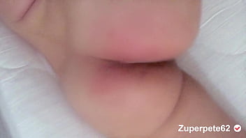 Preview 3 of Susi Lnd - La sexy de mi hermanastra crystal se toca muy sexy ella tiene un cuerpo muy cachondo