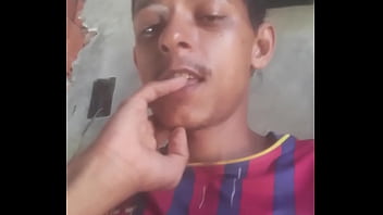 Preview 1 of Rare Video Girl Pissing Bed - V&iacute_deo de verifica&ccedil_&atilde_o