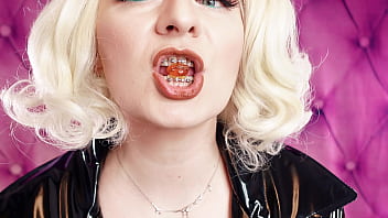 Preview 2 of Xxx Sunileono - free video - ASMR eating candies and jelly teddy bears (Arya Grander)