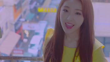 Preview 3 of Kissing Sloopy - Love &amp_ Live (LOONA 1/3)