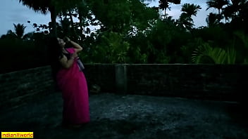 Preview 1 of Chennai Anuty Sex - Desi XXX Super-Hot Beautiful Bhabhi Outdoor Sex!!! With Clear Audio