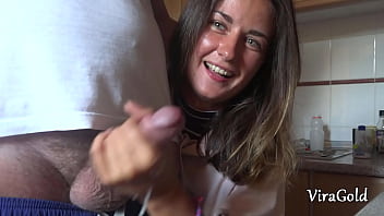 Preview 4 of Wwwsex Com Ht - Quick Homemade Handjob from Sexy Camilla Moon with Lot A Cum VGHV083