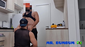 Preview 1 of Gangbang Bukkake Unwilling - URSINHO PUTINHA AGUARDA PAPAI URSO DE JOELHO E RECEBE VARADA POR SER SAFADO ( COMPLETO NO RED E SUBSCRI&Ccedil_&Atilde_O)