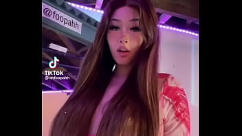 Preview 2 of Bondage 53 - Tik Tok pagando peitinho