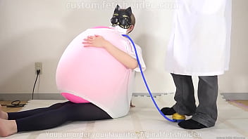 Preview 3 of Emma Starr Van - Big balloon popping in big shirt