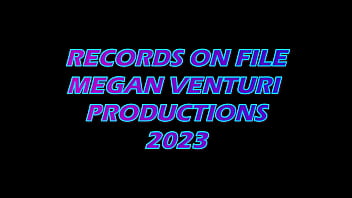 Preview 4 of Momzr Vidio - MEGAN VENTURI - PISS &amp_ HANDJOBS &amp_ FUCKING
