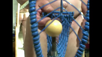 Preview 1 of Panish Handjob - Lustkugel mit Elfi